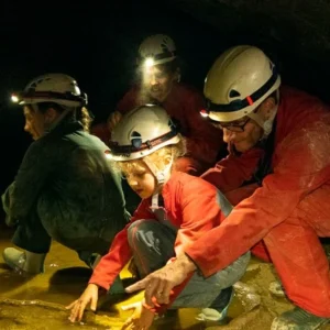grotte de Siech enfant concrétions