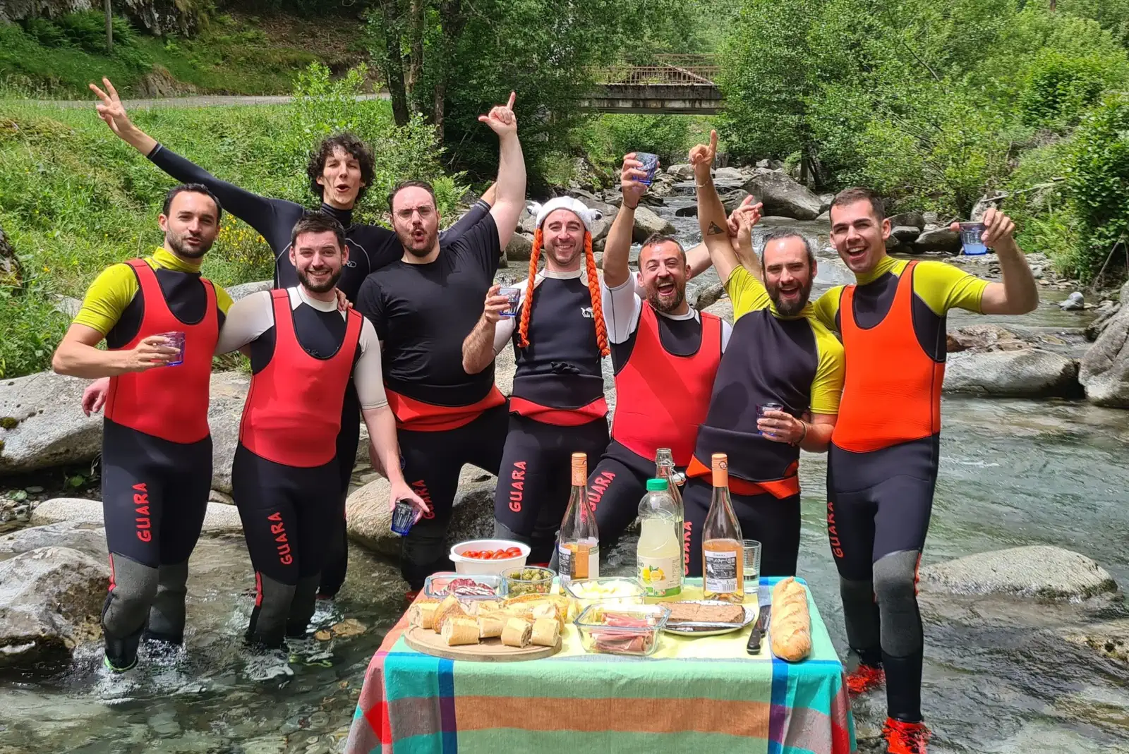 Sortie canyoning et apéro brunch insolite pour les evg et evjf en Ariège